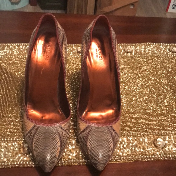 GUCCI - Picture 1 of 5